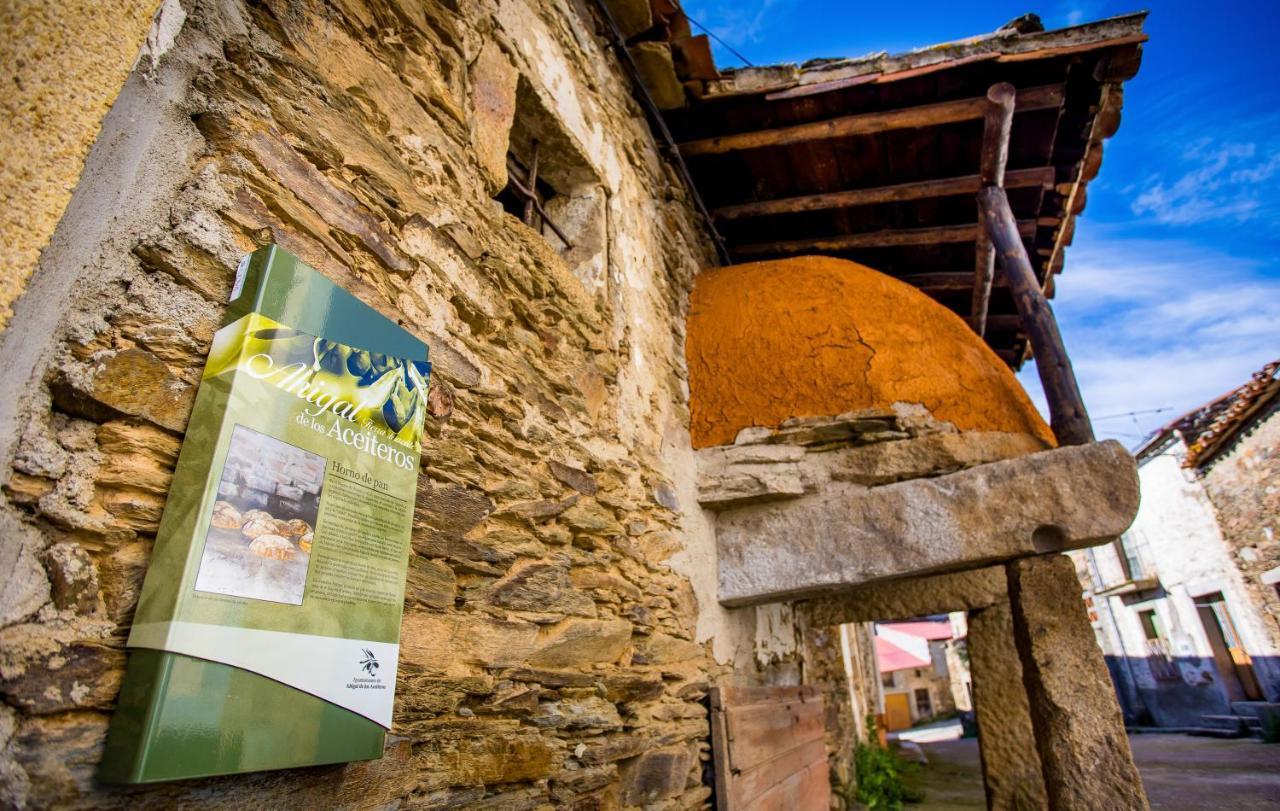 El Hogar Del Herrero Ahigal de los Aceiteros Exterior foto